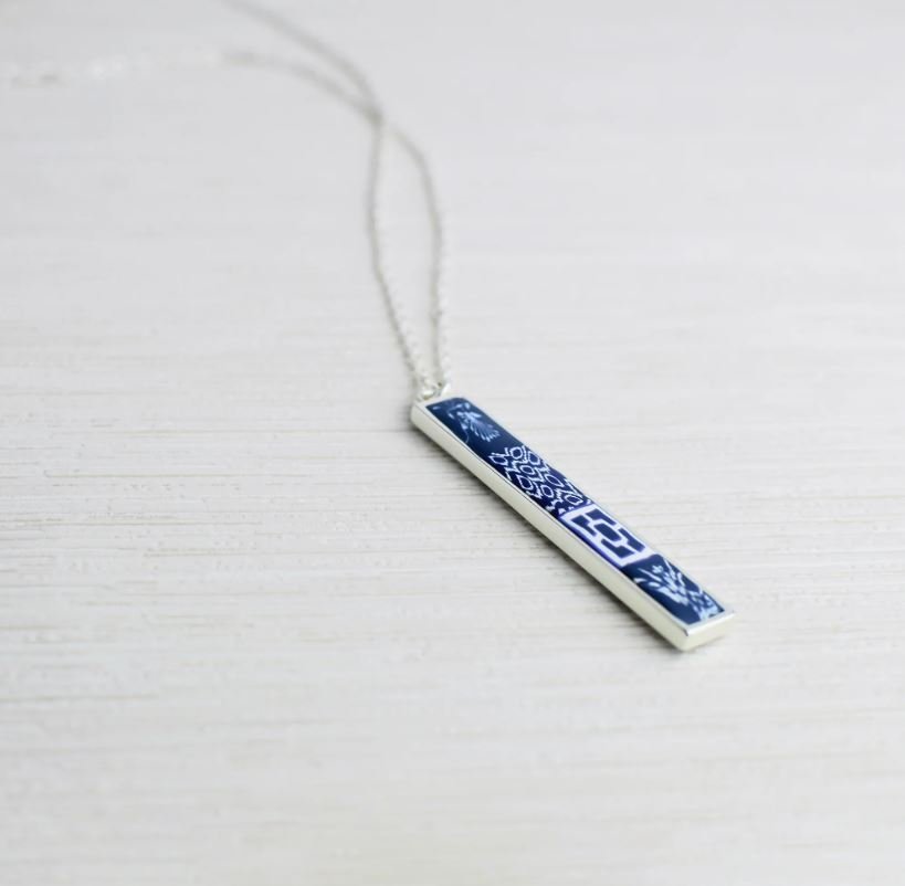 Jilzarah Reversible Vertical Bar Necklace (Silver) - Dutch Blue - The Perfect Pair