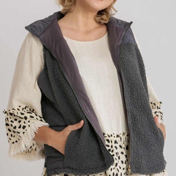 Umgee Quilted Collared Zip Up Vest with Pockets and Contrast Sherpa Front - The Perfect Pair
